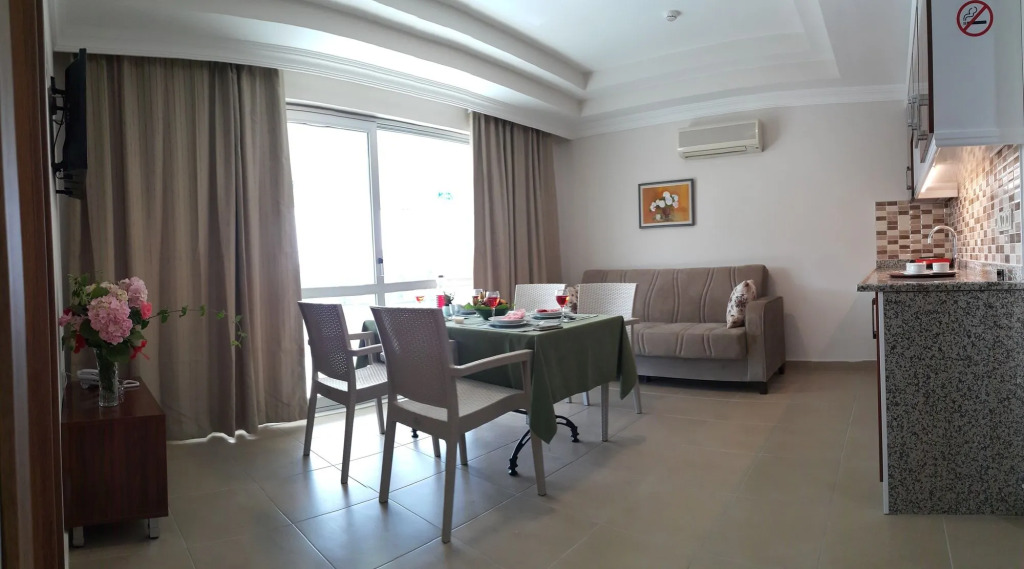 Midi Suites & Hotels