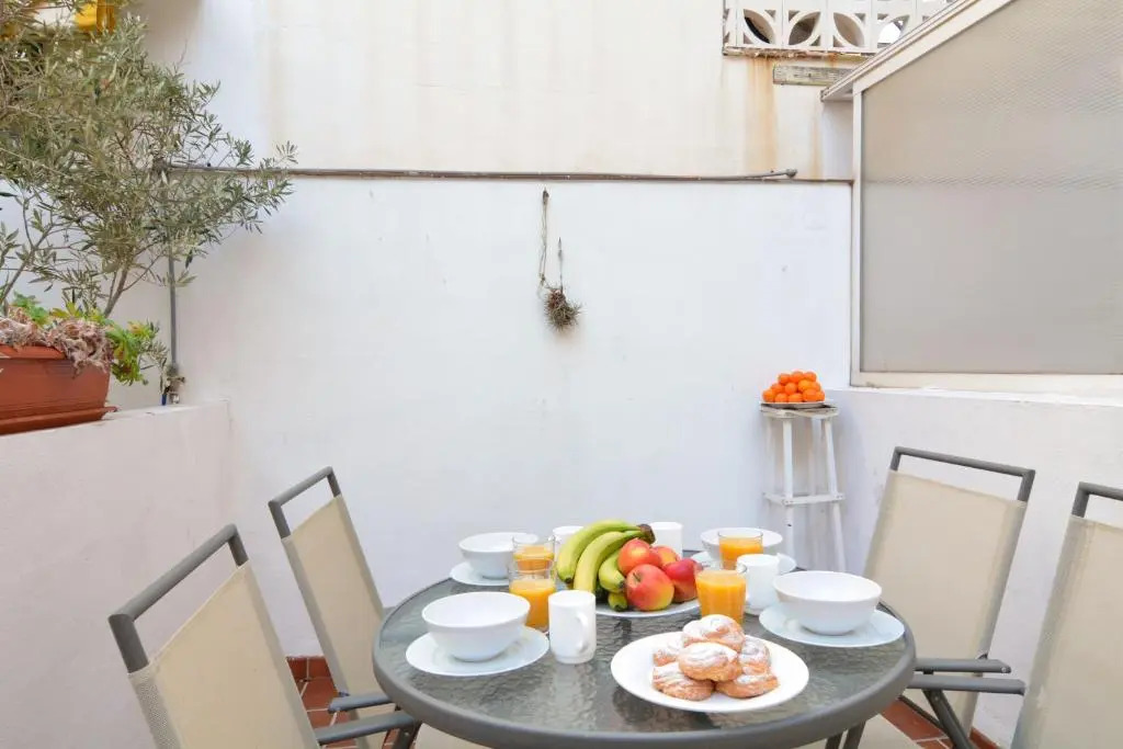28 Townhouse 200mts from sea/beach