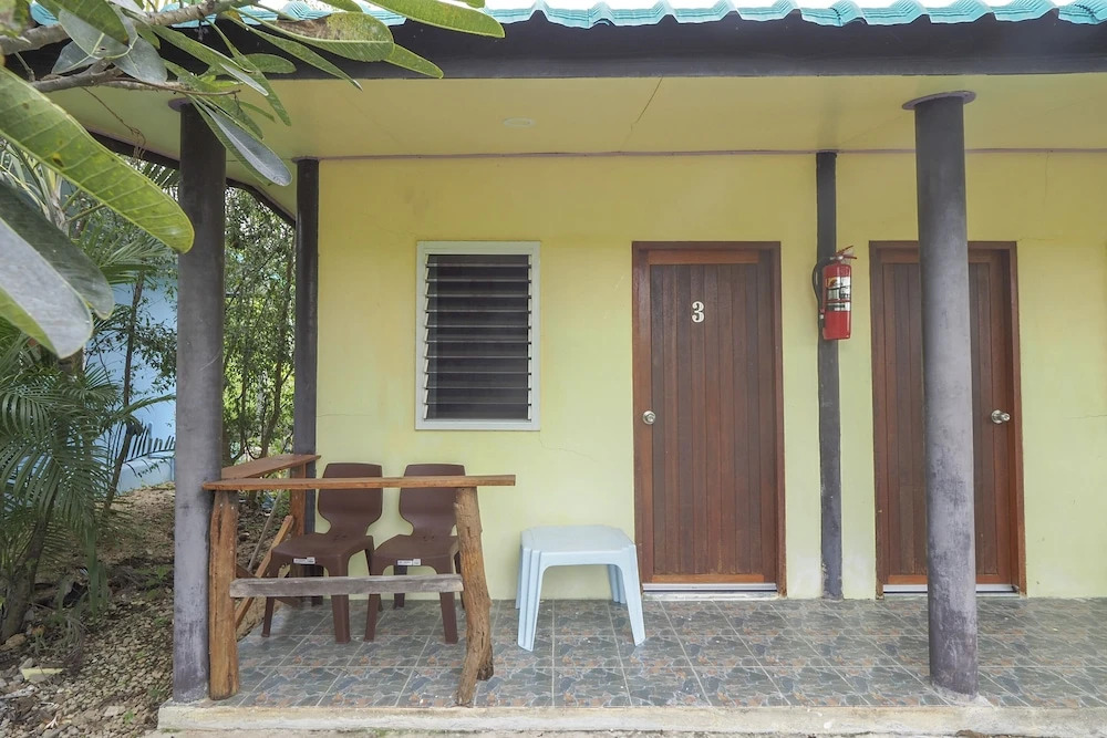 OYO 75325 Our House Tha Sao