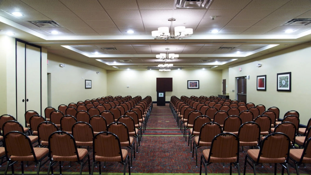 Holiday Inn Birmingham - Hoover by IHG