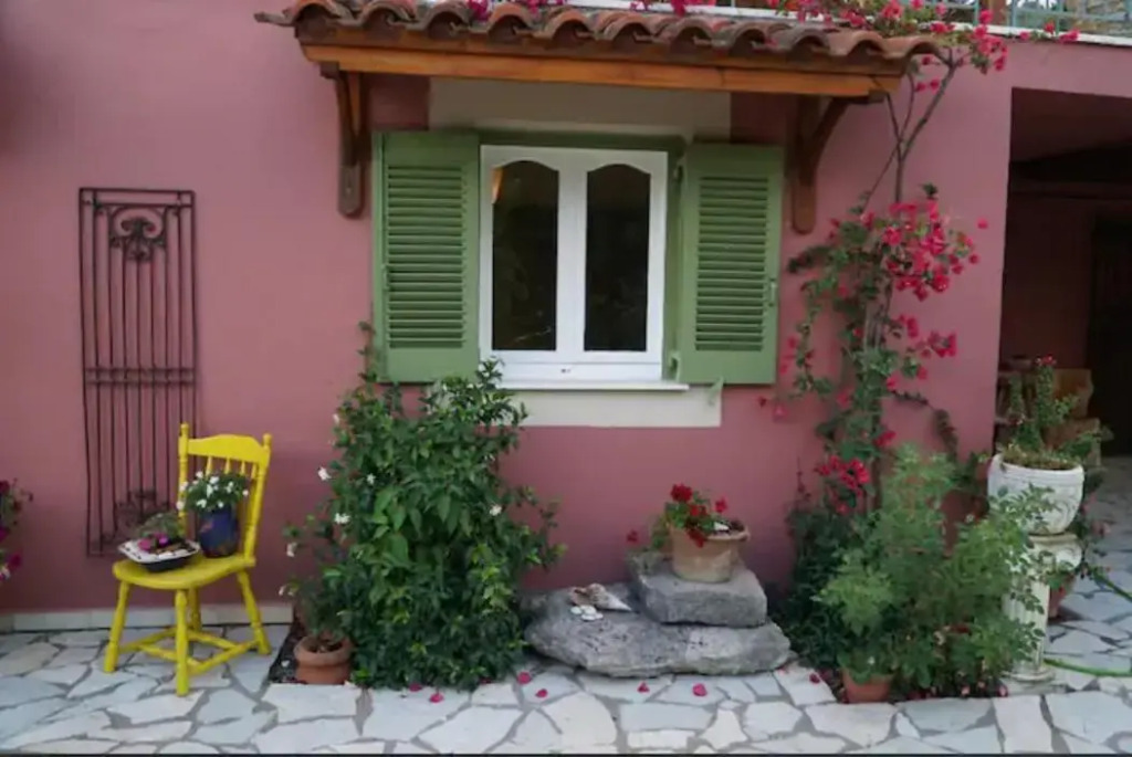 My Home, 2 bedroom house with bbq and garden