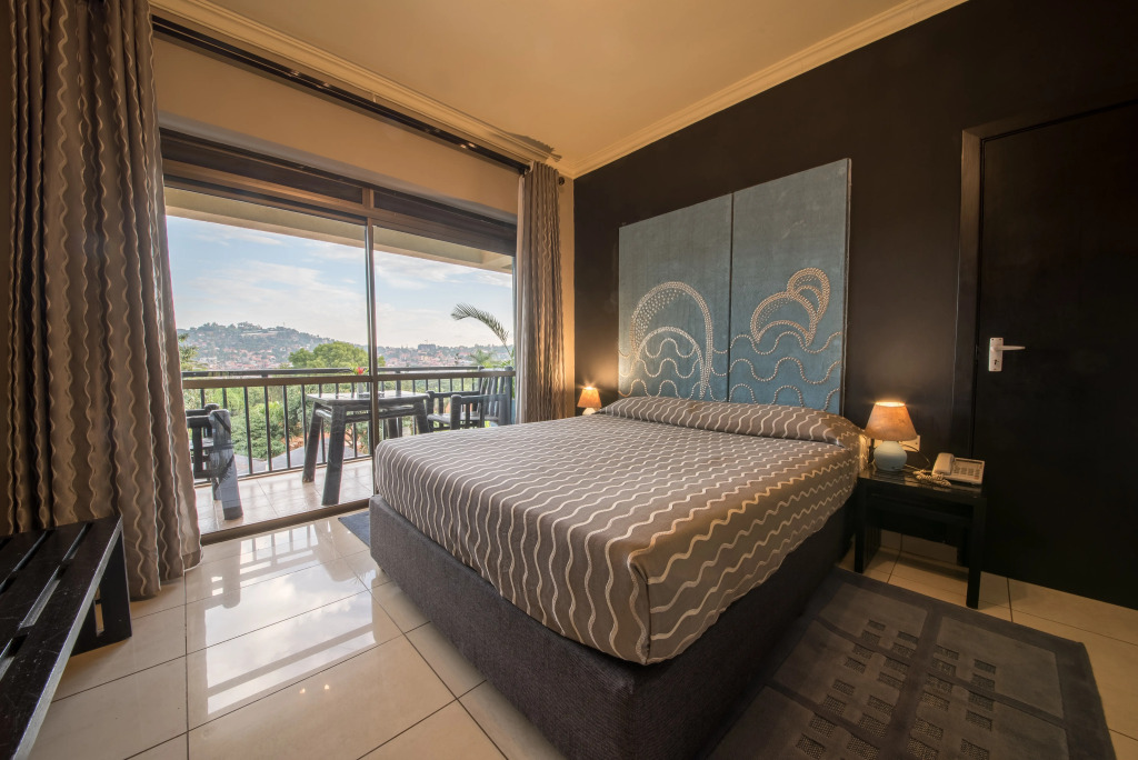 Dolphin Suites