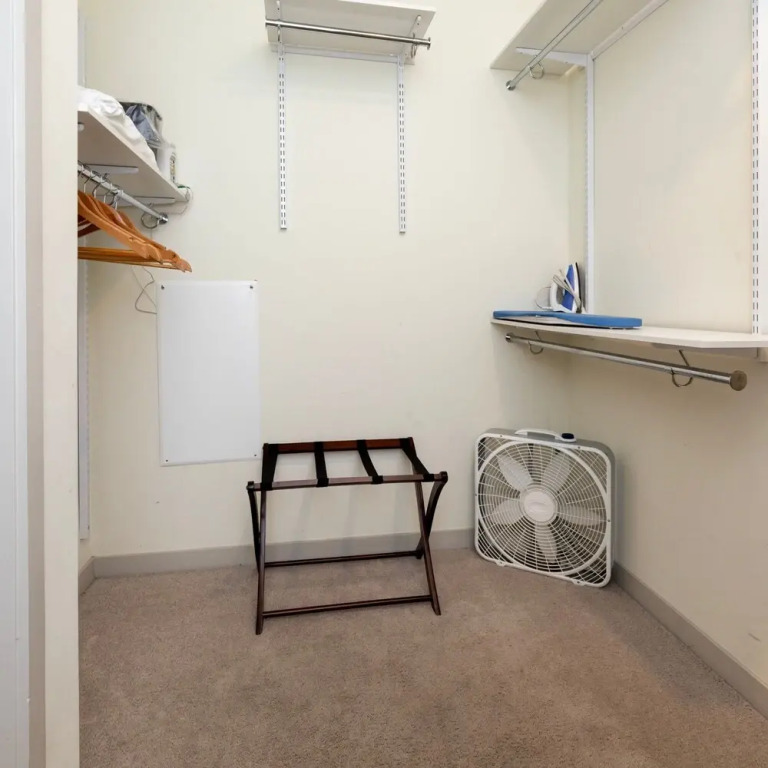 Stunning Nulu 1BR Cozysuites 06