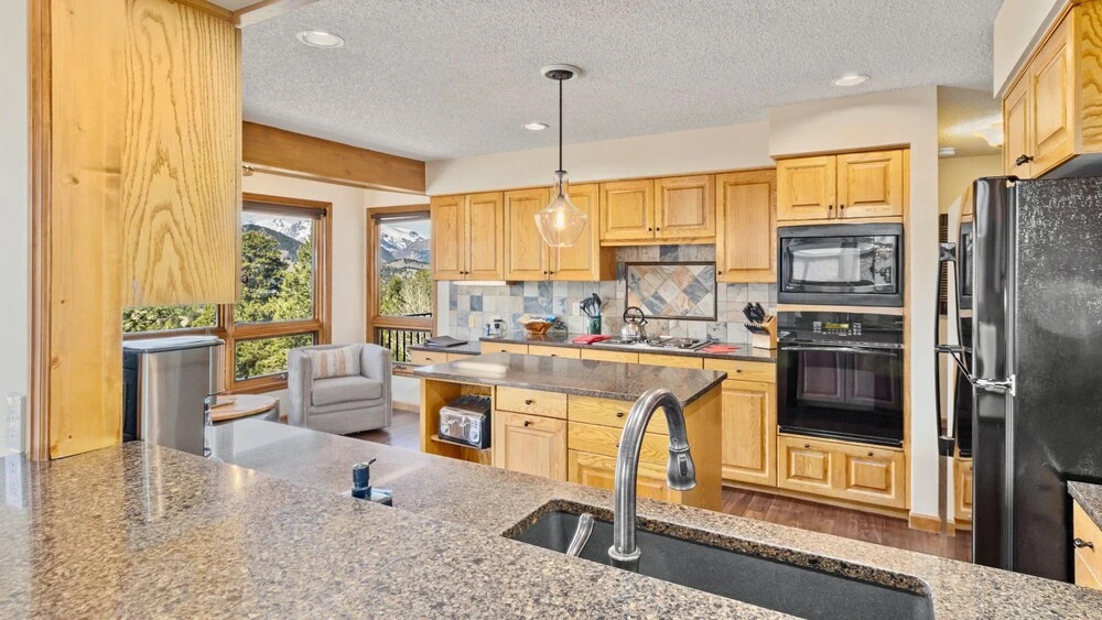 Alpenglow Vacation Home At Windcliff 4 Bedroom Home by RedAwning