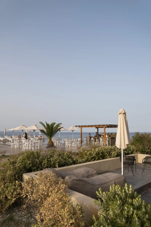 Colombos Beachfront