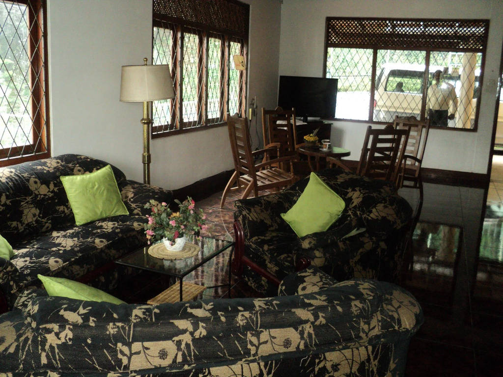 Tamarind Tree Inn.