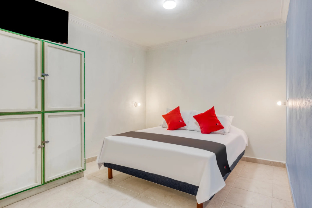 Hotel Arco Maya