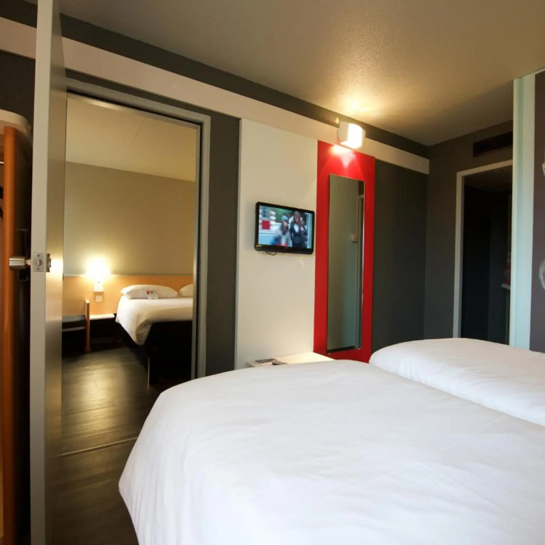 ibis Pau Lescar