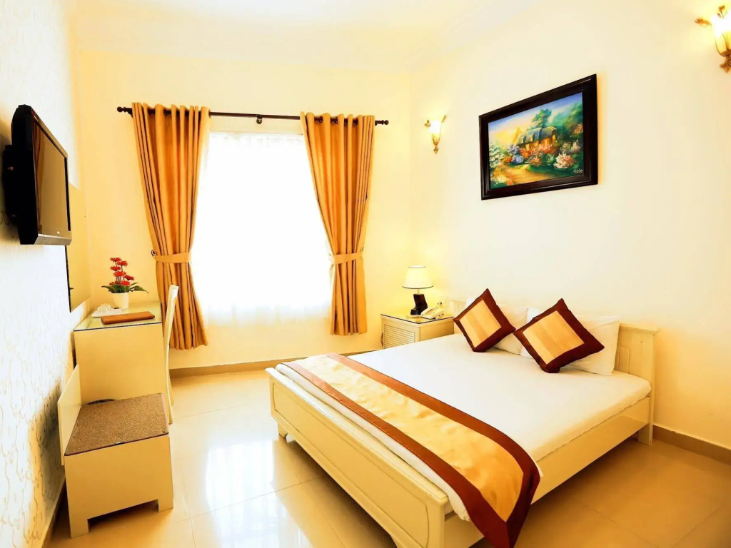 Tulip Hotel
