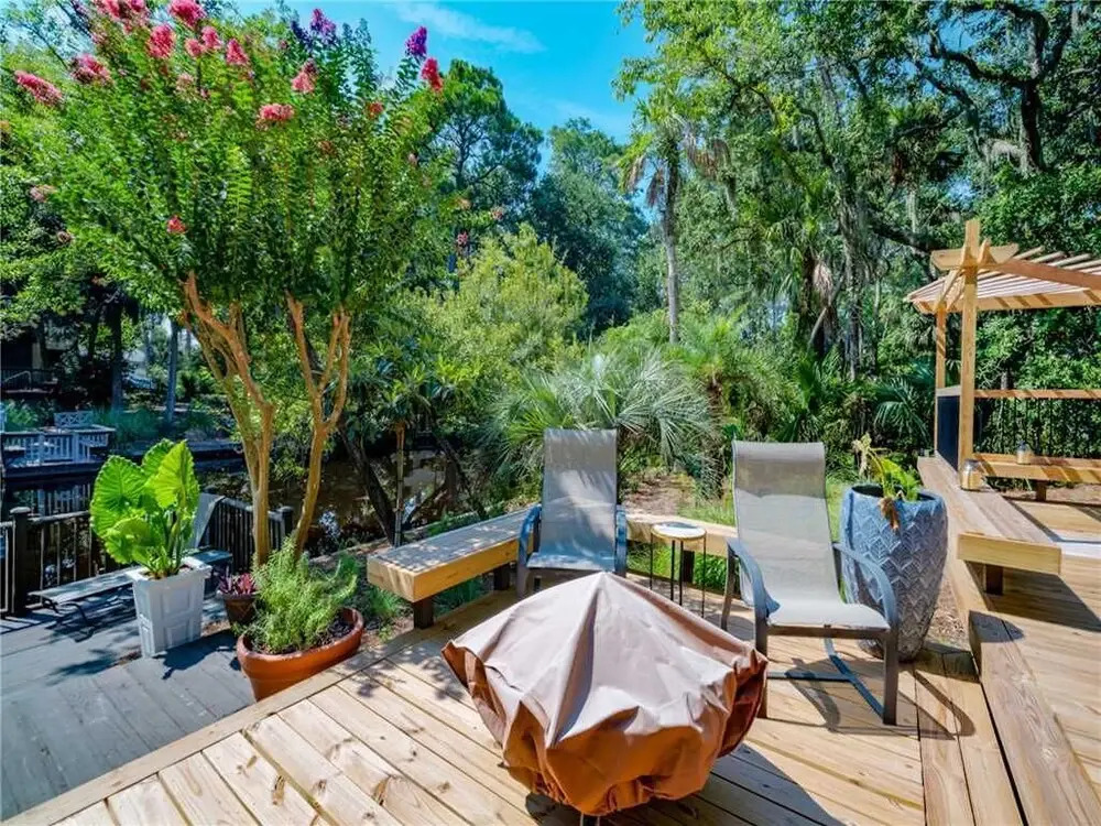 Mooring Buoy 187, 4 Bedrooms, Deck, Lagoon, Sleeps 10