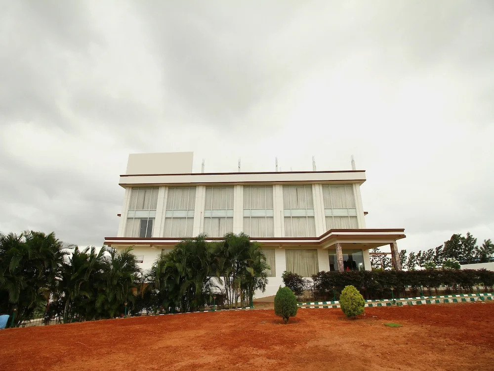 Capital O 16429 New Milestone hotel