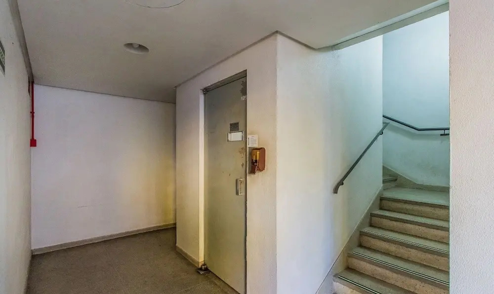 Comfortable and Well-located Studio in POA Cei0304
