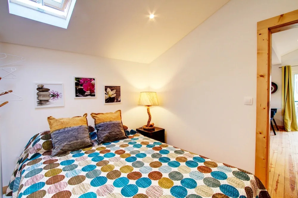 A new Studio Apartment With Amazing Views of the River Tagus