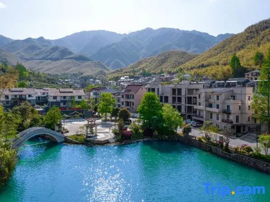 Shantingzi · Four Seasons Near The Lake · Holiday Home
