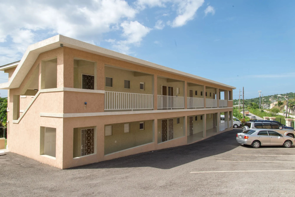 Claudeville Condo