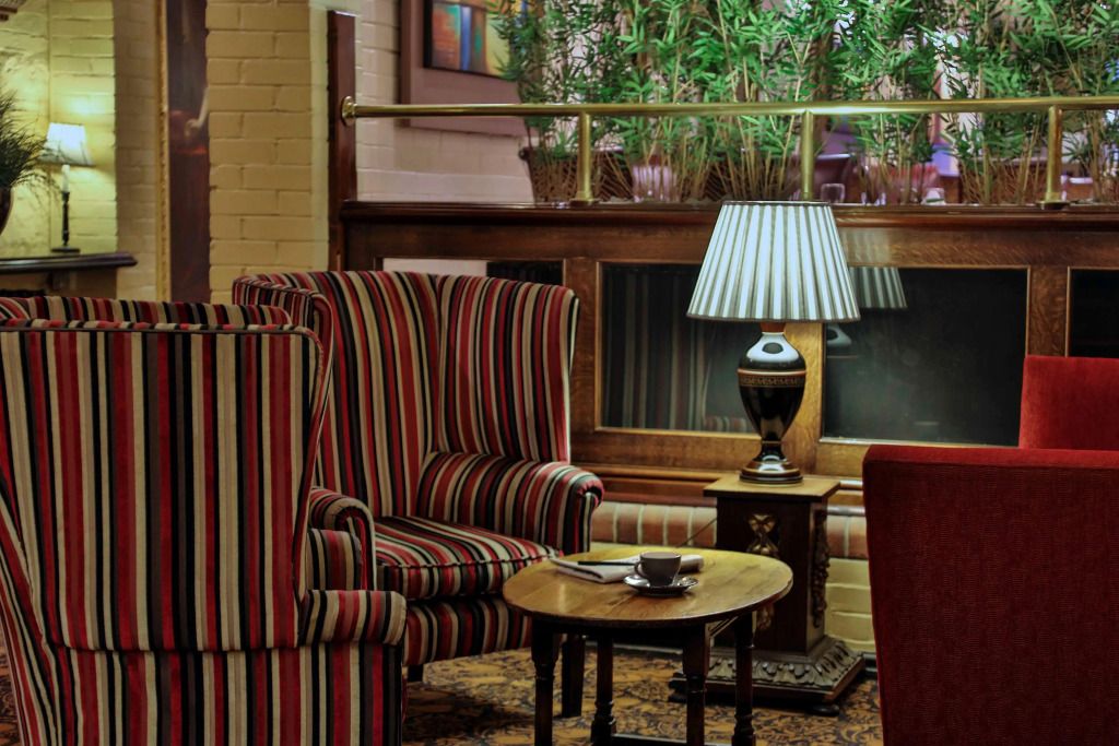 The Bull Hotel, Peterborough