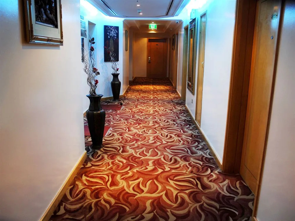 Kings Square Hotel