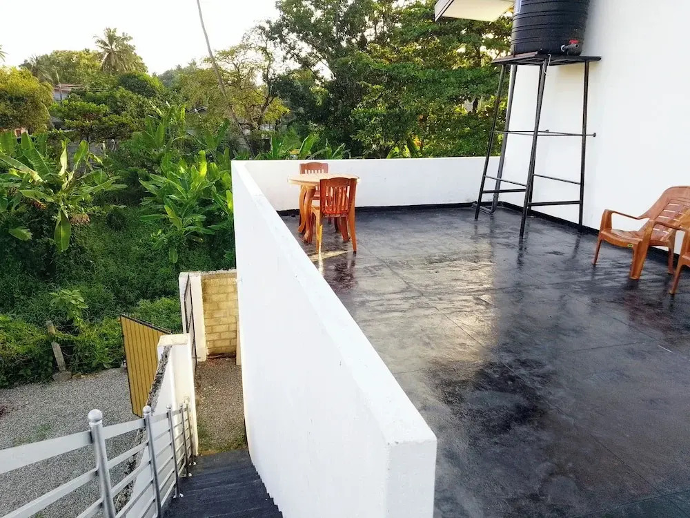Tropical Suites - Airport Transit Residence