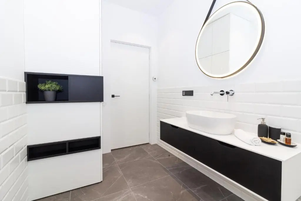OldTown Apt, Garage Parking&Self Check-in, by Cohost