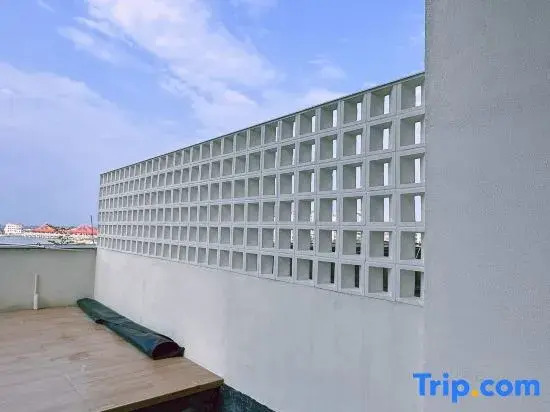 Tingfeng Lakeview Swimming Pool Vacation Boutique Stay (Baitengtou Seafood Market)