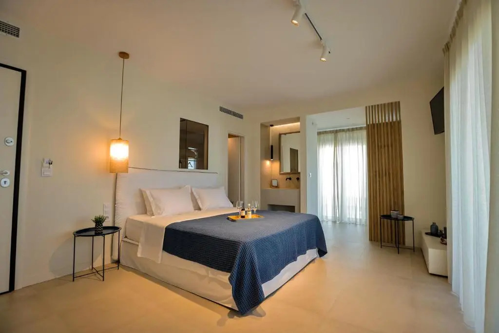 La Mer Bleue Boutique Suite
