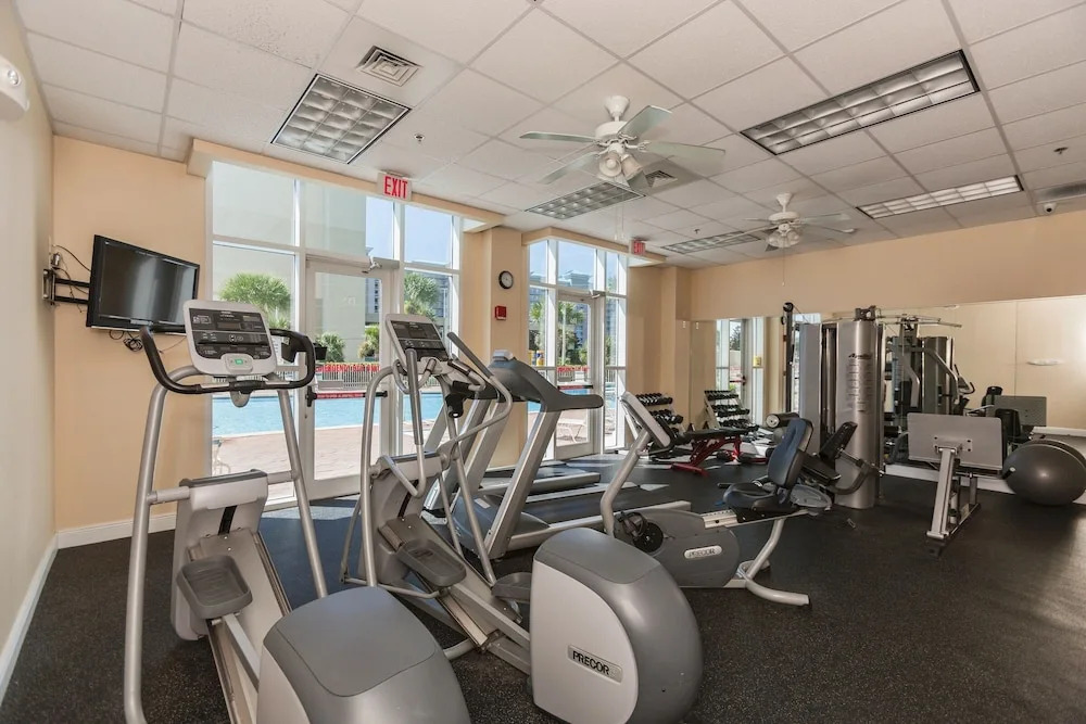 New Listing! Gulf-view Resort W/ Pool, Golf & Gym 3 Bedroom Condo