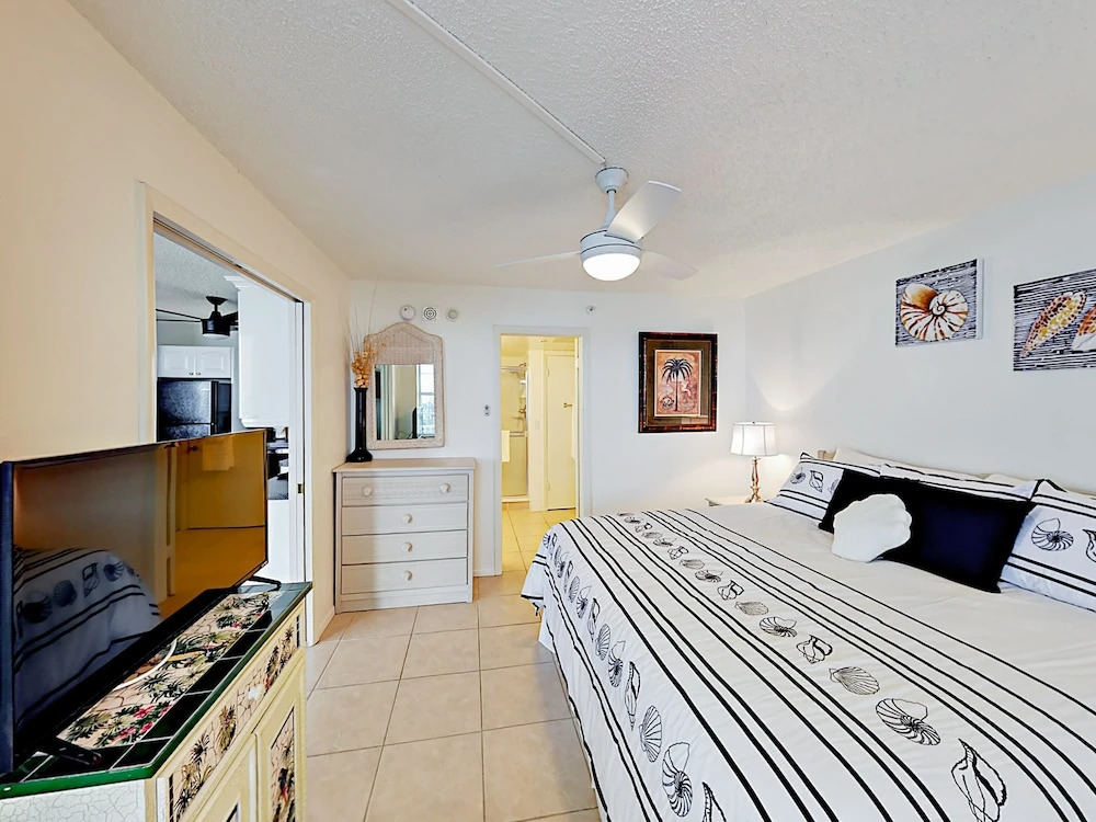 7300 Estero Blvd Condo Unit 405 1 Bedroom 1 Bathroom Condo