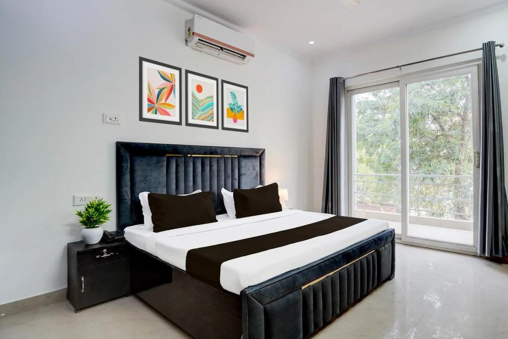 Townhouse Sector 53 Golf Course Road
