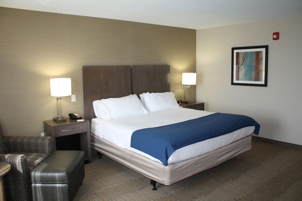 Holiday Inn Express Hotel & Suites Wichita Northeast by IHG