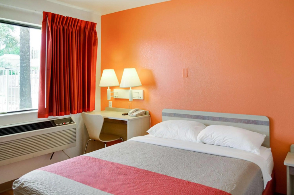 Motel 6 Gulfport, MS Airport