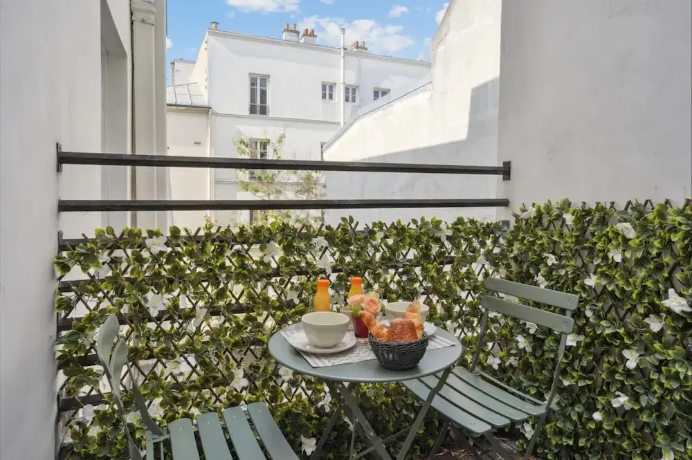Eiffel Tower Apartment/invalide