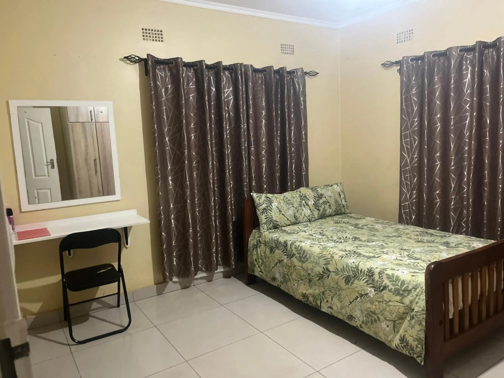 AZB Cozy Homes. Elegant 4 bedroom home in Area 49, Lilongwe