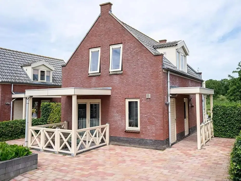 Sun-soaked Bungalow in Simonshaven