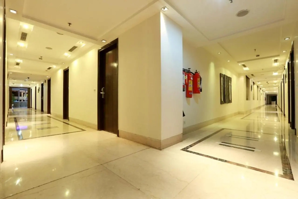 Hotel Airport Residency
