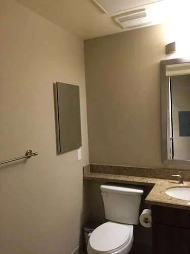 Marina Del Rey Suite 1 Br apts by RedAwning