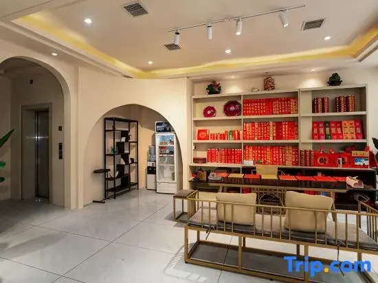 Dongqing Light Luxury Hotel (Nanyue Damiu)