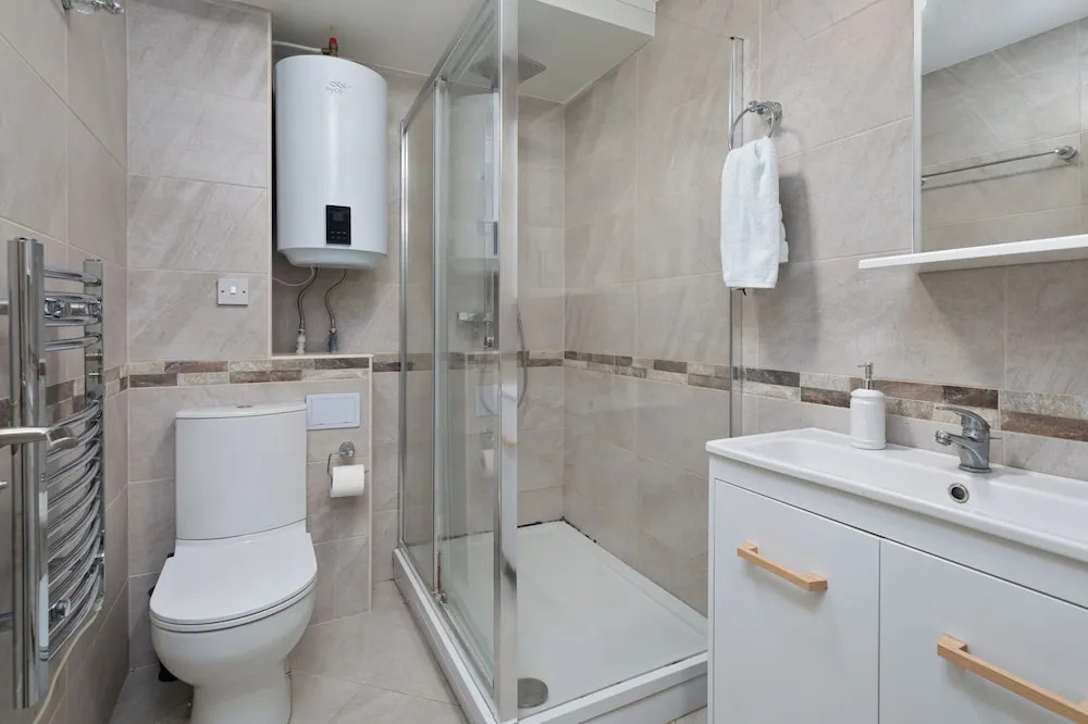 2 Bed Flat - Sleeps 4 - Wifi