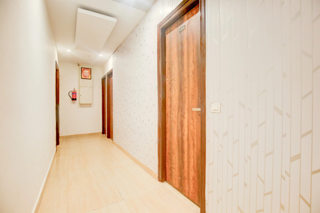 OYO 9159 Hotel Royal Woodslark