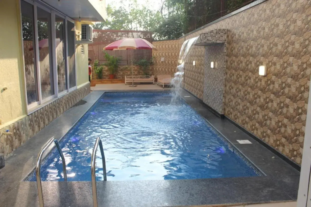 Villa 99 4BHK