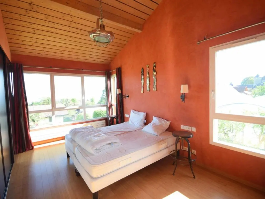 Villa spacieuse avec terrasse et jardin, animaux et parking admis - FR-1-498-19
