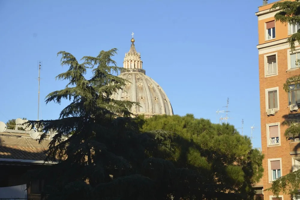 House & The City - Vatican Apartments
