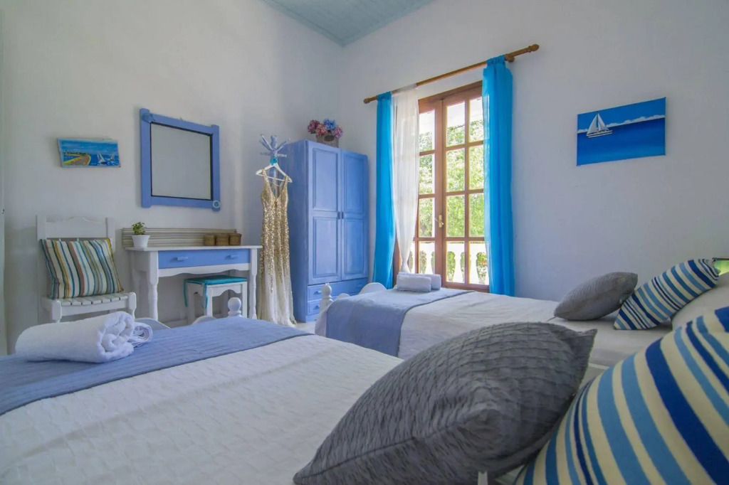 Paxos Blue