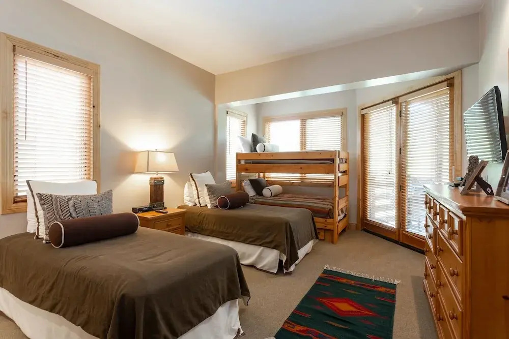 Trail's End Lodge at Deer Valley Resort - Two Bedroom Residence with Spa #406 2 Condo