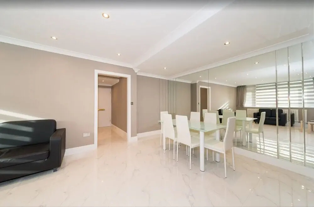 Newly Refurbished Flat Hyde Park London