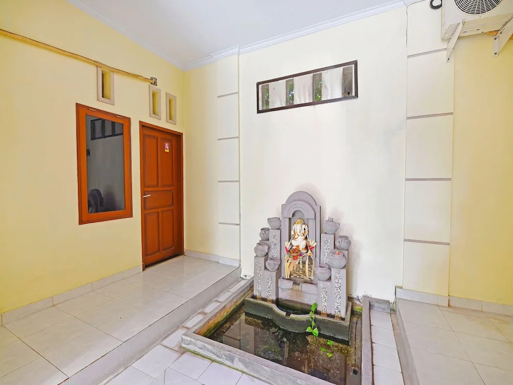 Hotel O Sandat Guest House