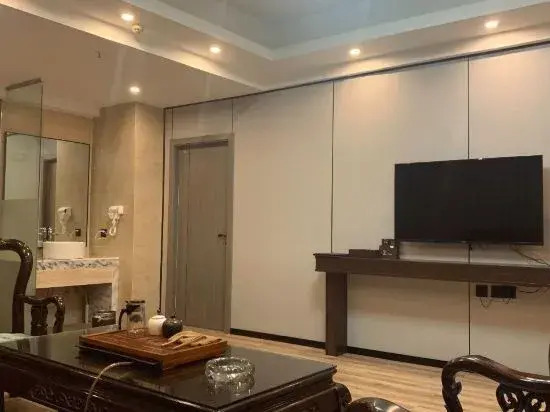 Jincheng Business Hotel
