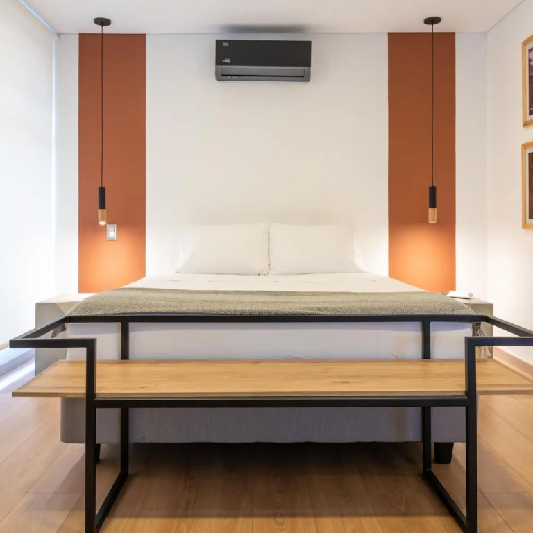 w Lovely 2BR w Balcony n AC in Laureles