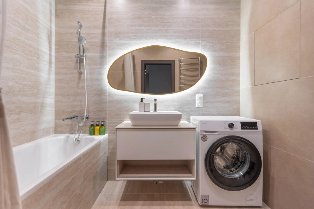 RIVA Apartment Burgundy Suite