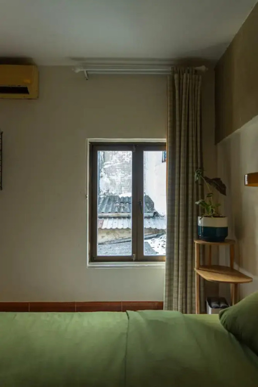 THE Room
