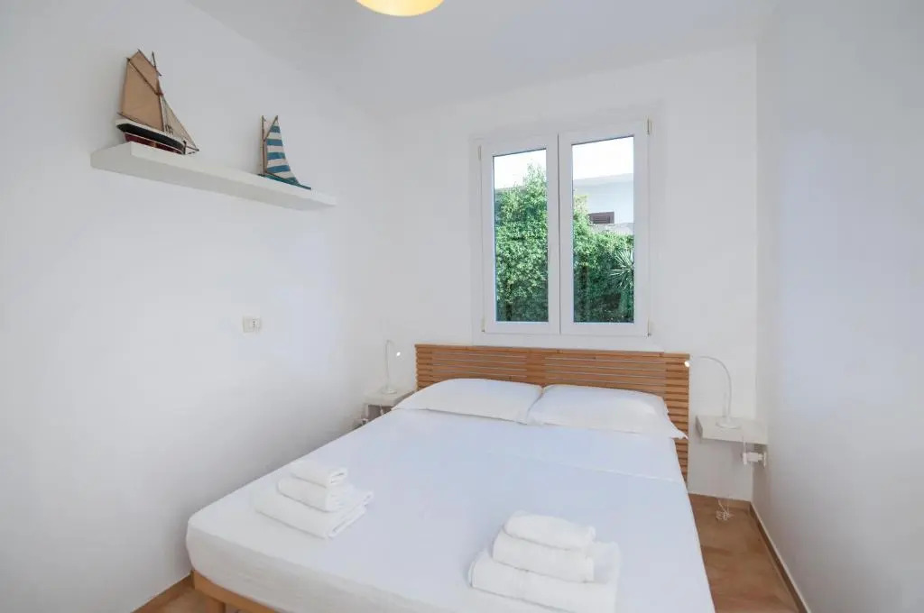 Apartment 2 With Pool And Sea View